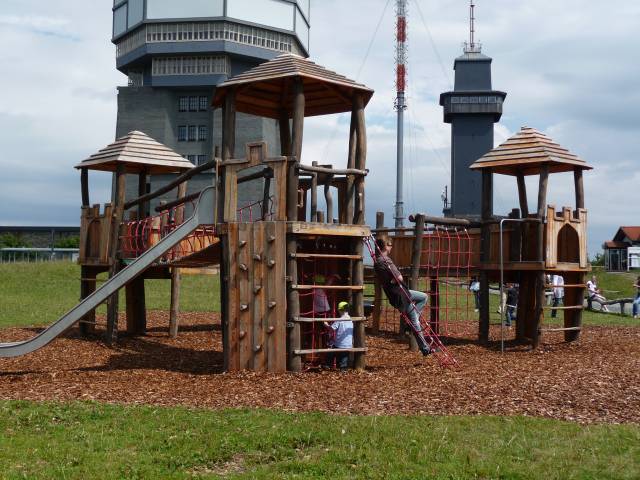 Spielplatz Feldberg in Schmitten | spielplatznet.de